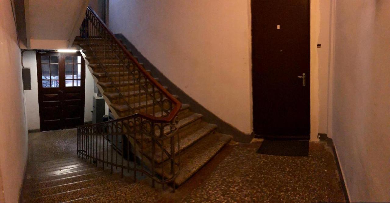 Tutiko Apartment ティビリシ エクステリア 写真